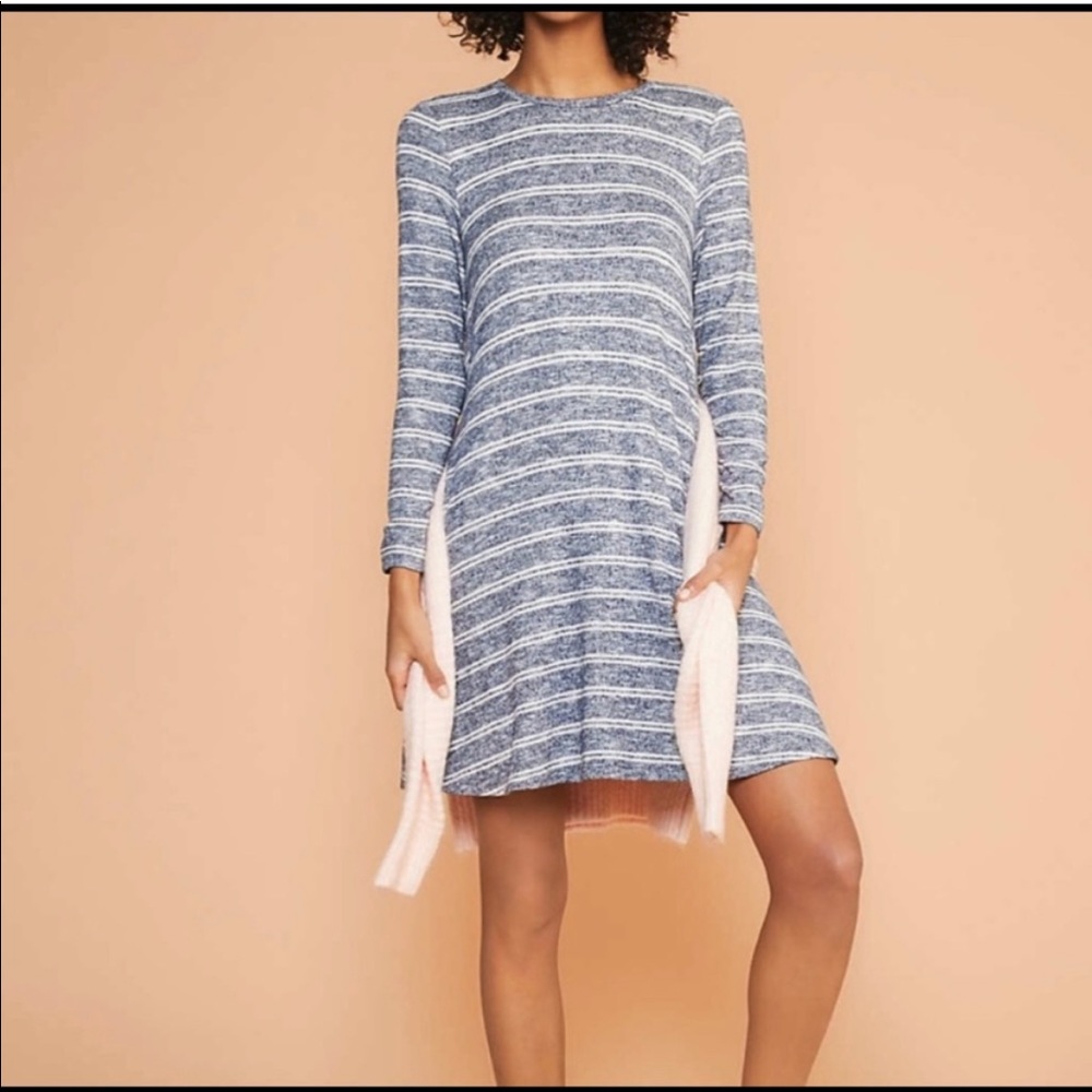 Lou and Grey cozy swing dress